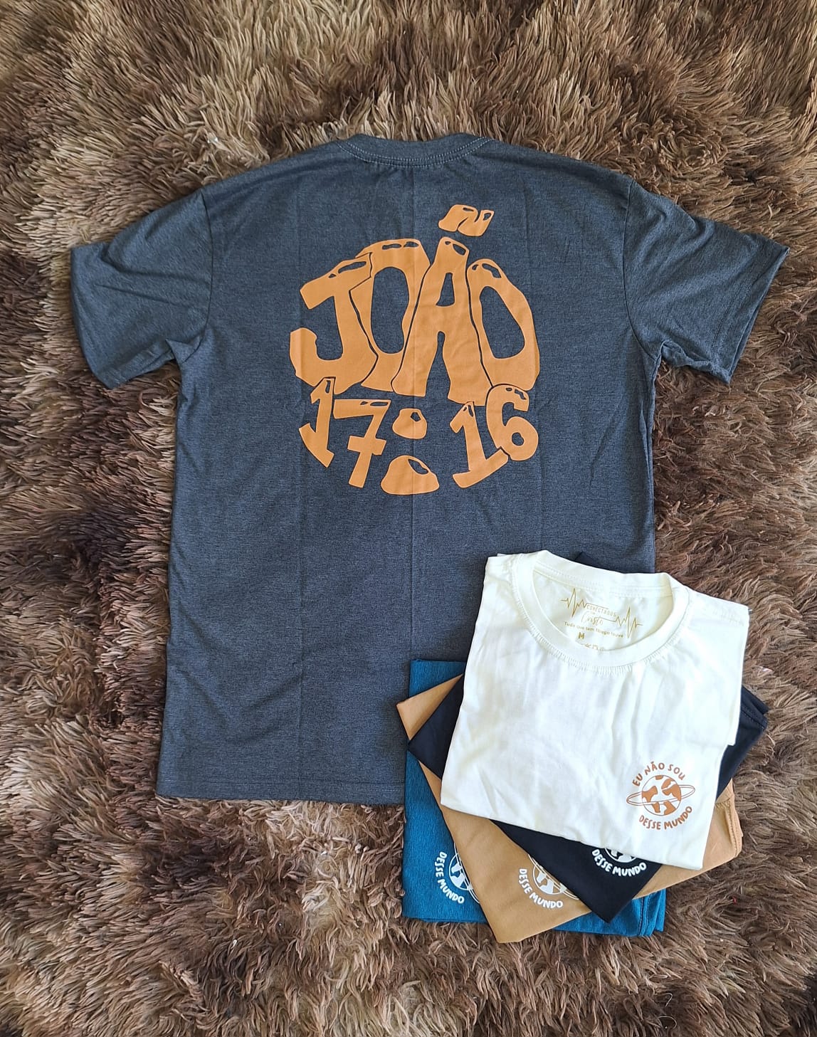 Camiseta João 17:16 - Imagem 4