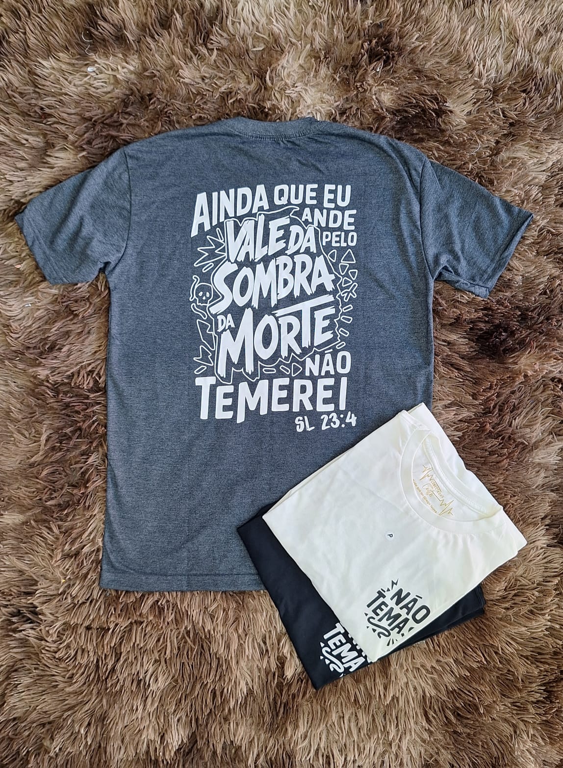 Camiseta Ainda que eu ande