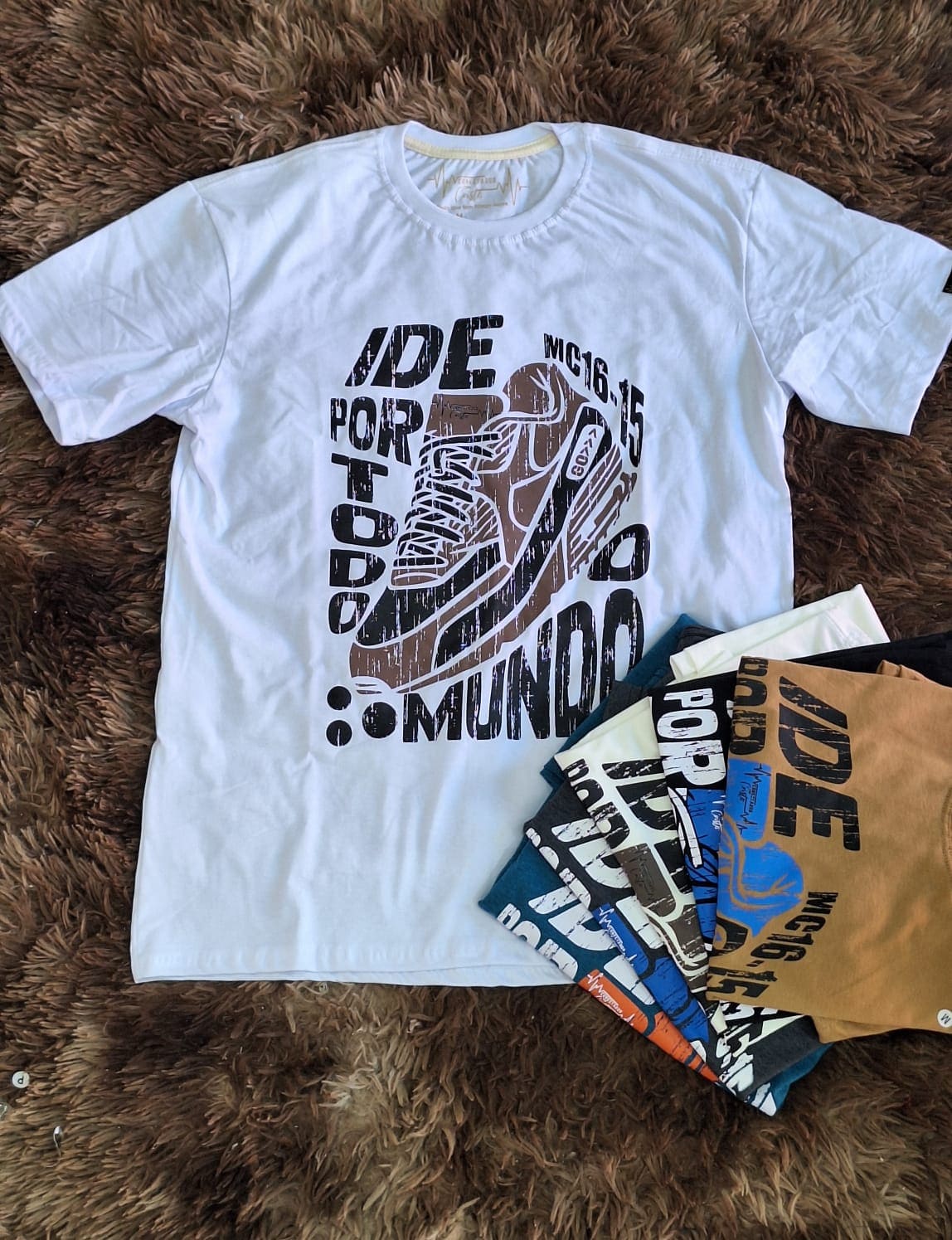 Camiseta Ide Por Todo Mundo